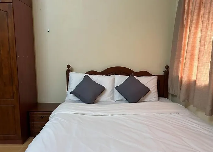 Ipoh Simple Famliy Homestay 3R3B 7-9Pax Sy24